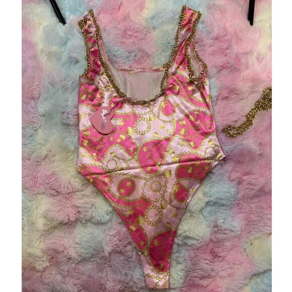 NWT Sugar Thrillz Pink Chain Bodysuit & Shorts Set Large - Picture 5 of 12